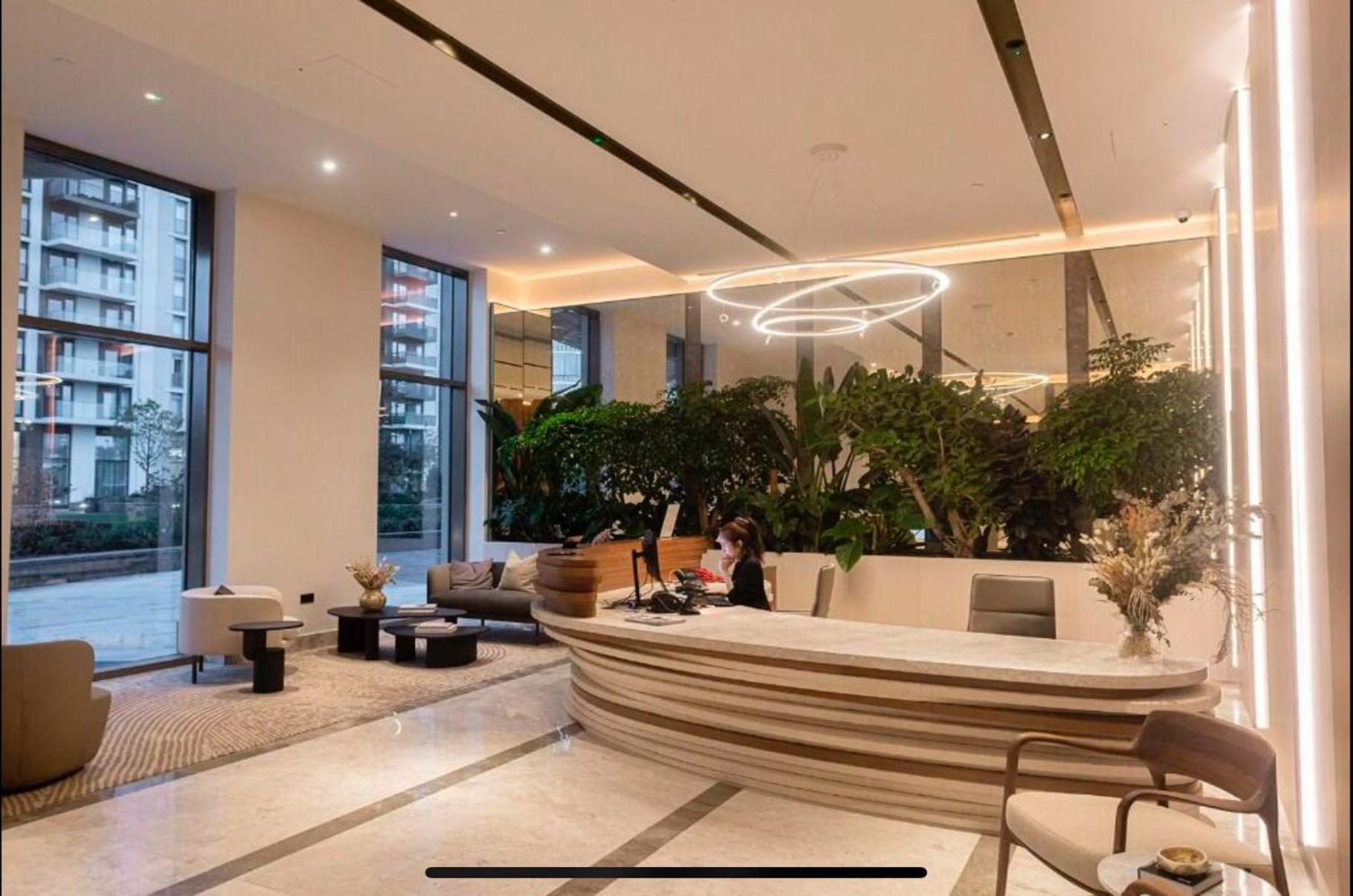 Luxury Modern 2bd 2ba White Living Apartamento